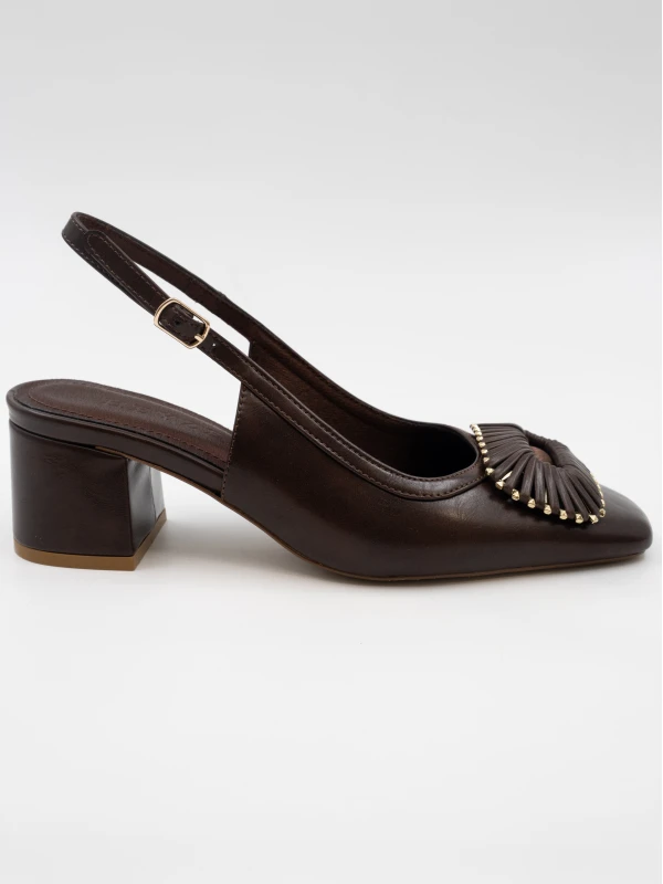 KARE BURUN TOKA DETAYLI TOPUKLU KAHVE