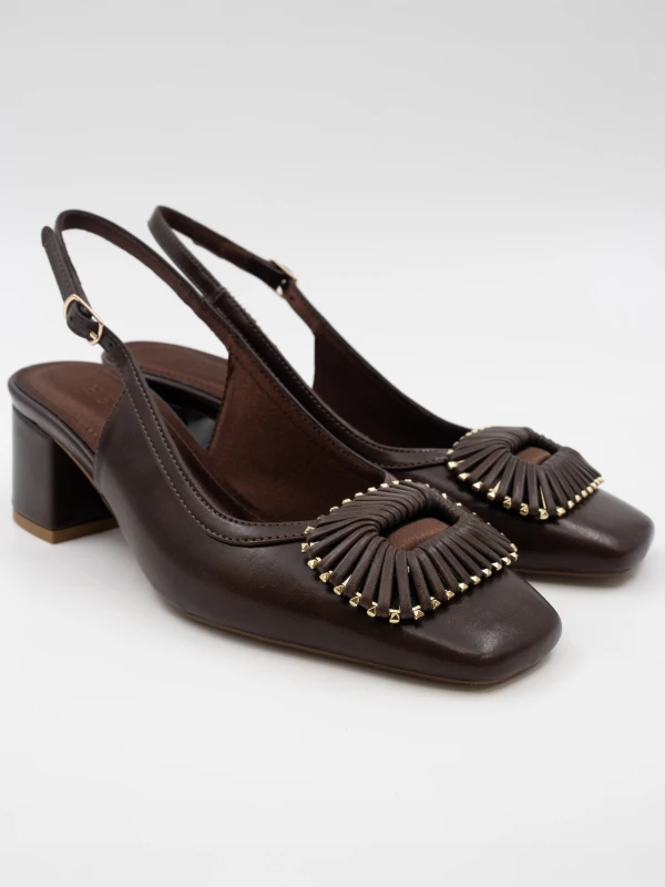 KARE BURUN TOKA DETAYLI TOPUKLU KAHVE