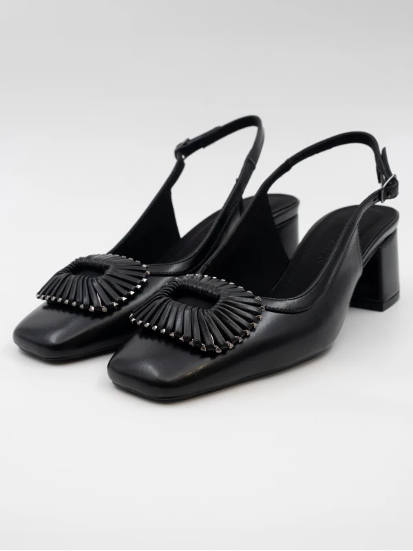 KARE BURUN TOKA DETAYLI TOPUKLU SİYAH