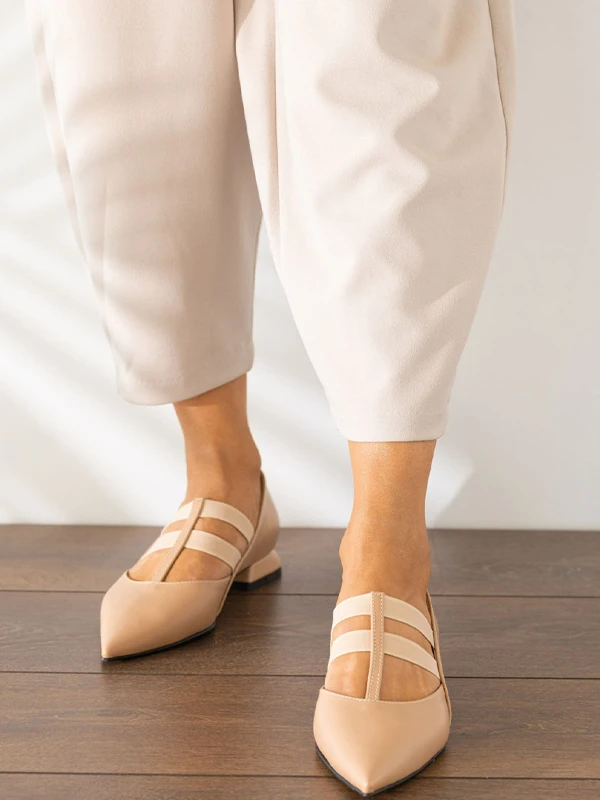 KISA TOPUK ÖN ÇİFT LASTİK DETAY NUDE