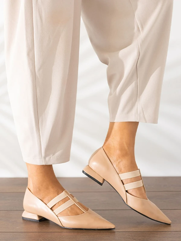 KISA TOPUK ÖN ÇİFT LASTİK DETAY NUDE