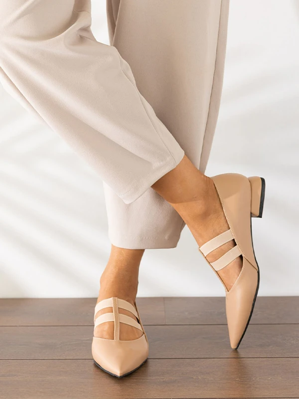 KISA TOPUK ÖN ÇİFT LASTİK DETAY NUDE