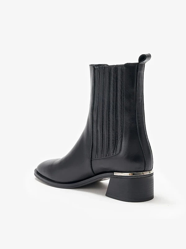 METAL DETAYLI CHELSEA BOT SİYAH