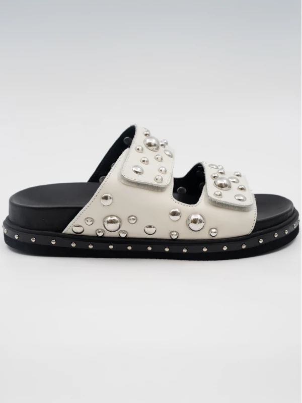 METAL DETAYLI CIRTLI DERİ TERLİK KREM