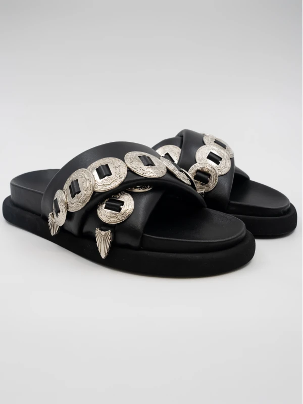 METAL DETAYLI TASARIM DERİ TERLİK SİYAH