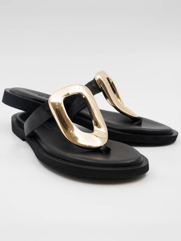 METAL TOKA DETAYLI LEOPAR DERİ TERLİK SİYAH