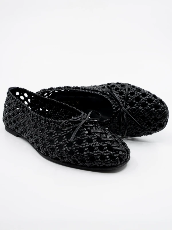 Örgü Detaylı Fiyonklu Deri Babet SİYAH