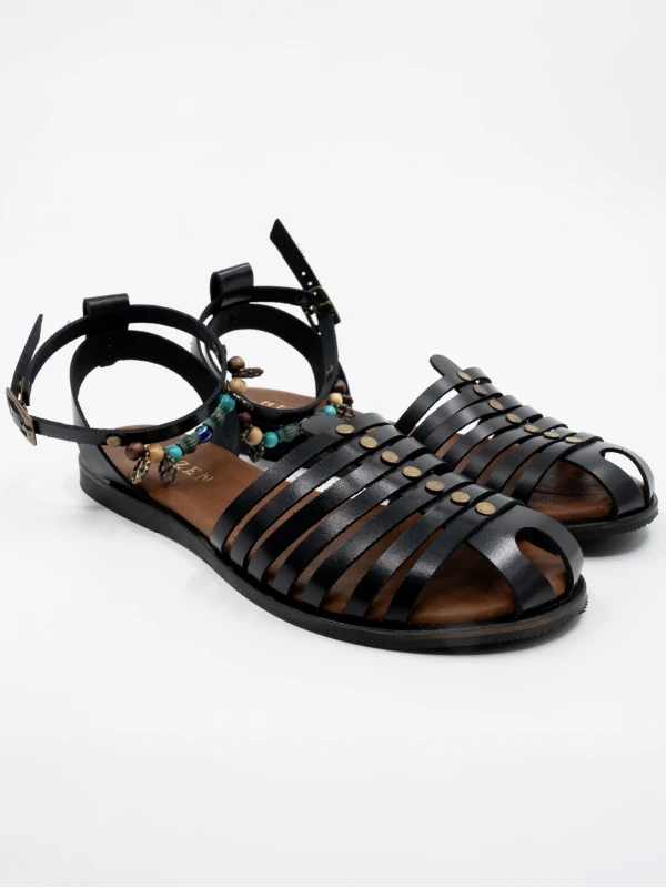 POTİN TOKA DETAYLI DERİ SANDALET SİYAH