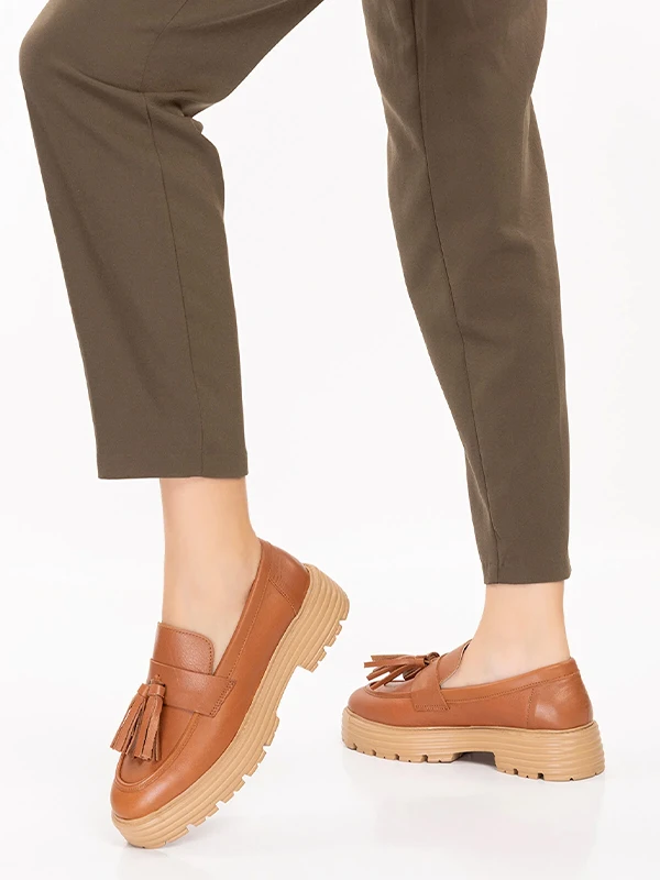 PÜSKÜLLÜ LOAFER