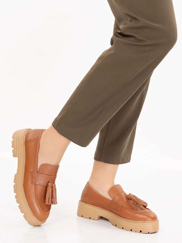 PÜSKÜLLÜ LOAFER