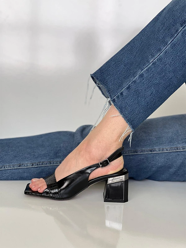 RUGAN KADIN TOPUKLU SANDALET SİYAH