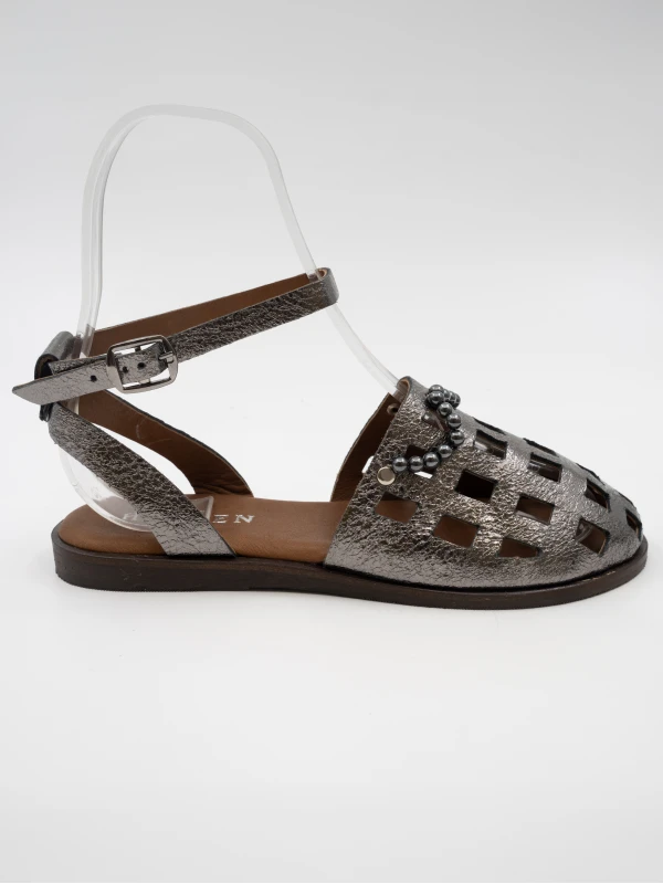 TAŞ DETAYLI KAFES DERİ SANDALET PLATİN