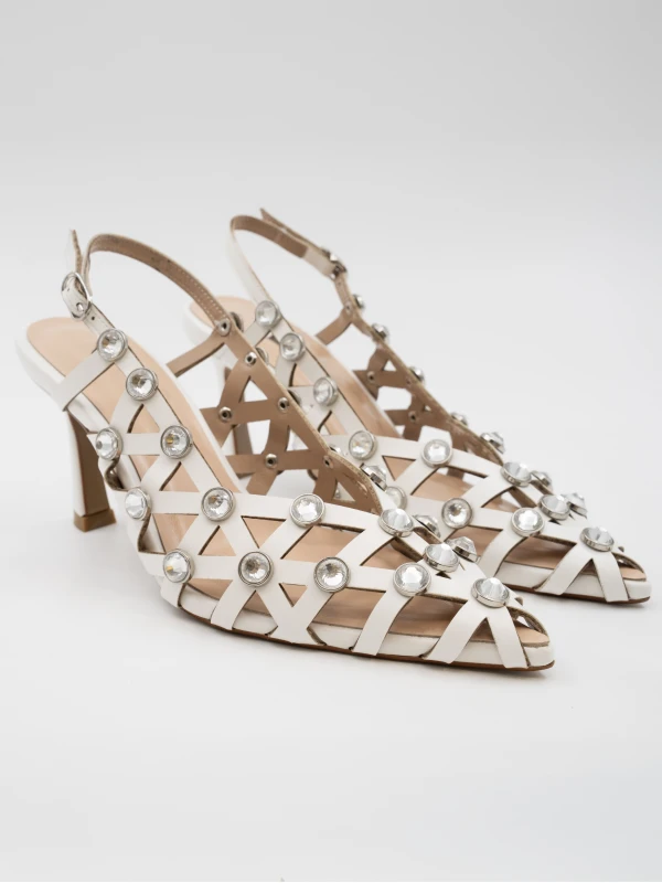 TAŞ DETAYLI TOPUKLU AYAKKABI BEYAZ