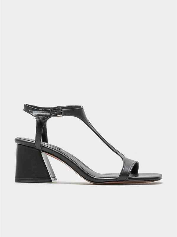 DERİ TEK BANTLI TOPUKLU SANDALET SİYAH