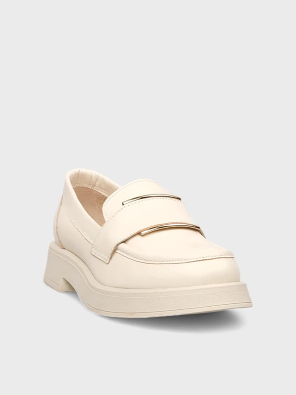 TOKA DETAYLI DERİ LOAFER KREM