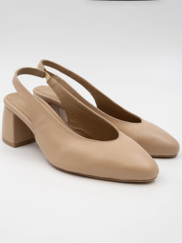 TOPUKLU DERİ SANDALET NUDE