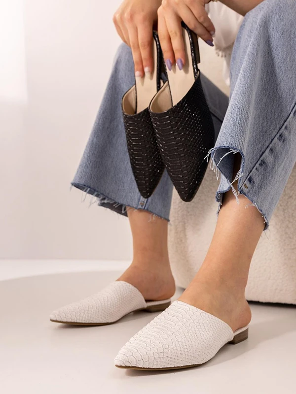 YILAN DESEN TERLİK BEYAZ