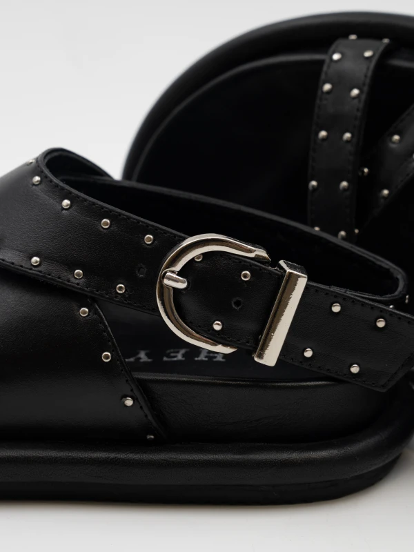 ZIMBALI BİLEKTEN BAĞLAMALI DERİ SANDALET SİYAH