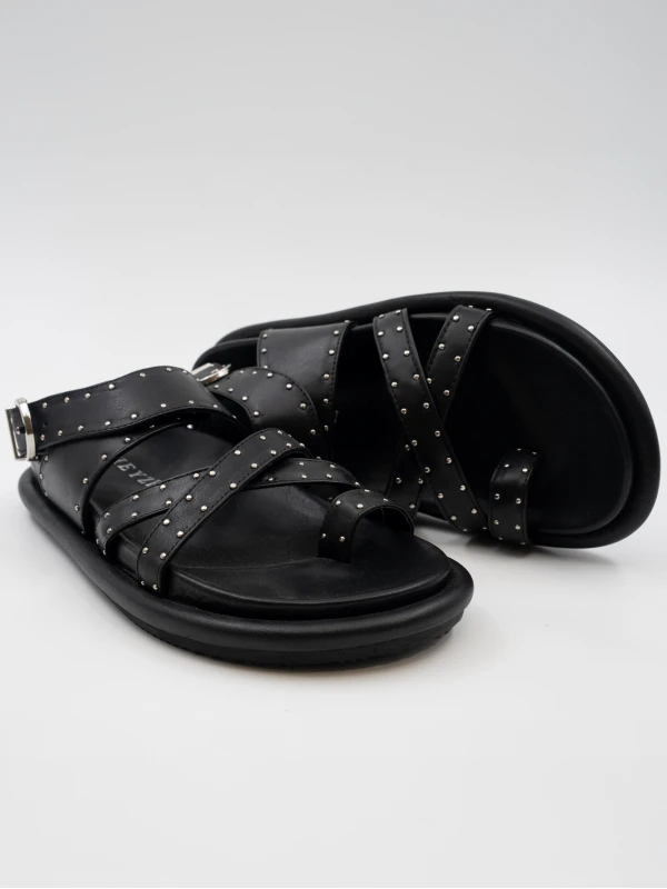 ZIMBALI BİLEKTEN BAĞLAMALI DERİ SANDALET SİYAH