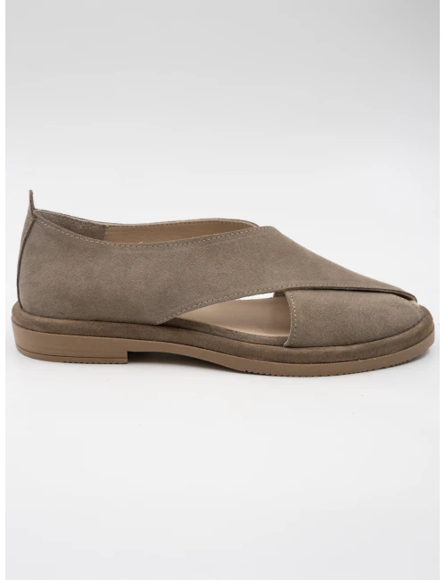 ÇAPRAZ BANTLI SÜET DERİ SANDALET VİZON