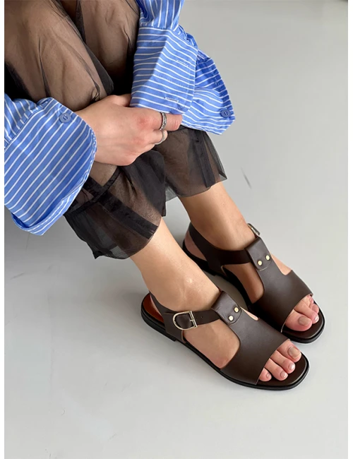 DERİ SANDALET KAHVE