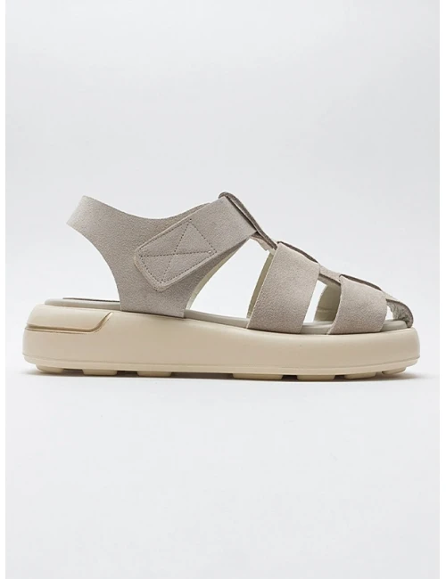 PLATFORM TABANLI SANDALET