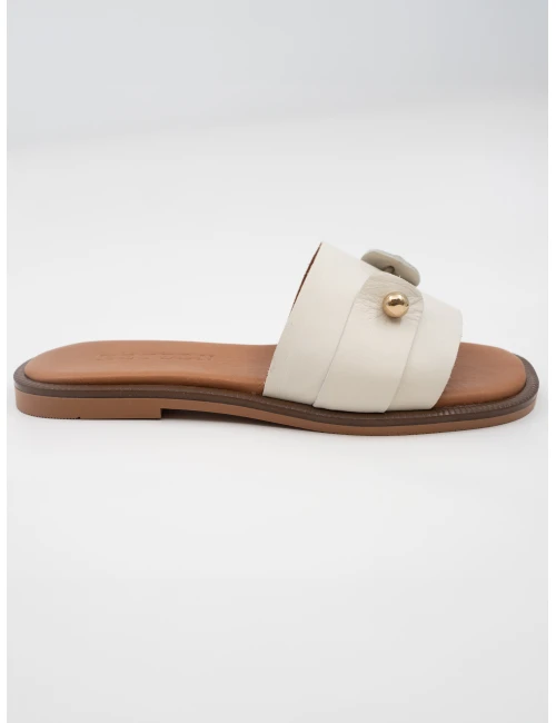 GOLD TOKA DETAYLI DERİ TERLİK KREM