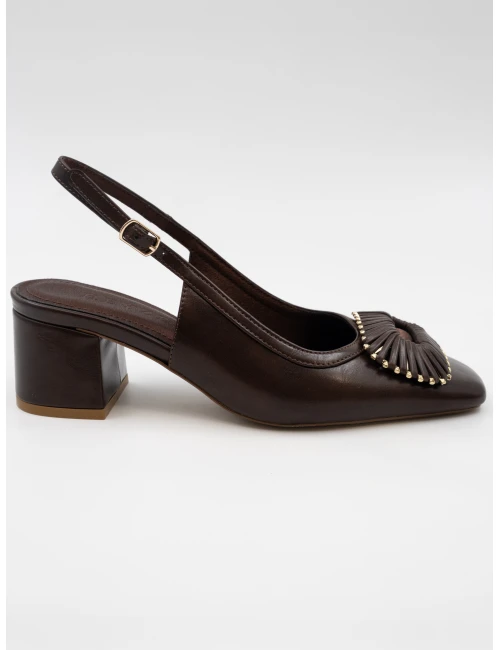 KARE BURUN TOKA DETAYLI TOPUKLU KAHVE