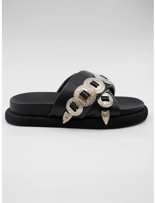 METAL DETAYLI TASARIM DERİ TERLİK SİYAH