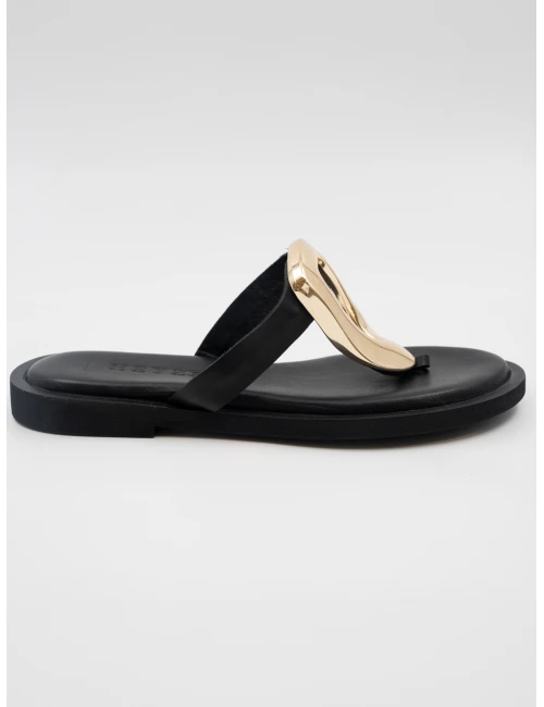 METAL TOKA DETAYLI LEOPAR DERİ TERLİK SİYAH