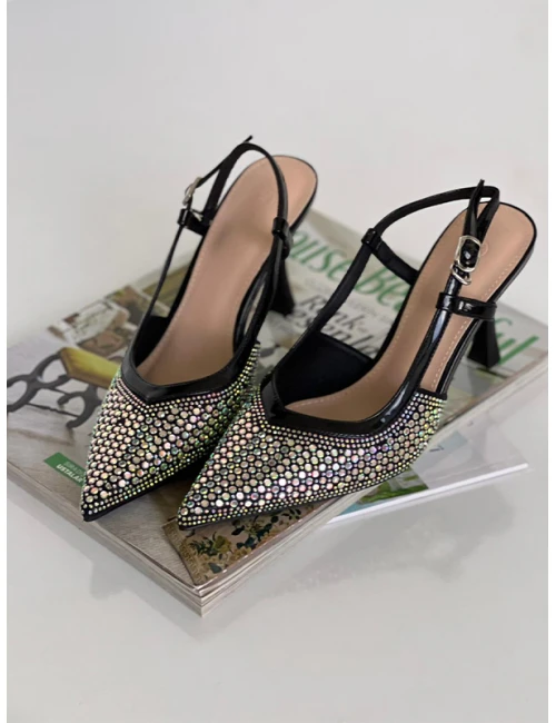 TAŞ DETAYLI TOPUKLU AYAKKABI SİYAH