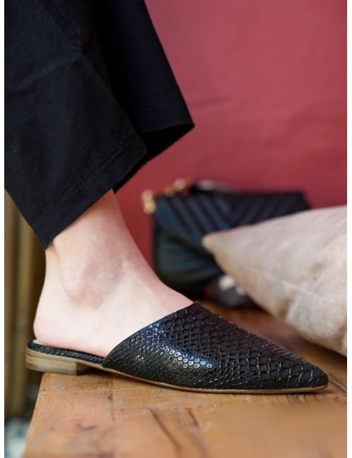 YILAN DESEN TERLİK SİYAH