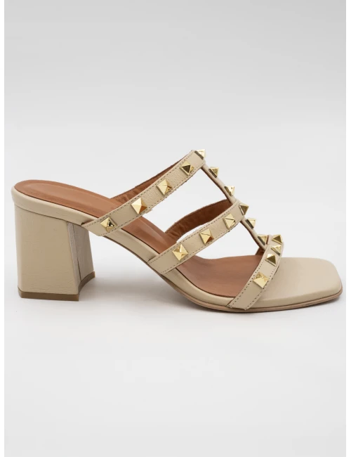 ZIMBA DETAYLI DERİ TERLİK BEJ