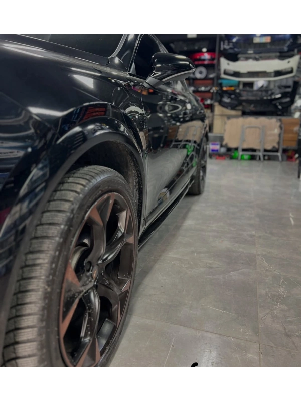 CUPRA FORMENTOR MK1 2021-2024 FULL BODY KİT (( 7 PARÇA )) (( PARLAK SİYAH ))