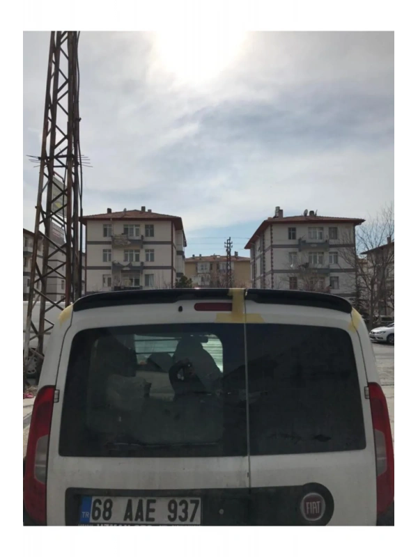 Doblo 3 Çift Kapı Spoiler Kulaksız Model BOYALI