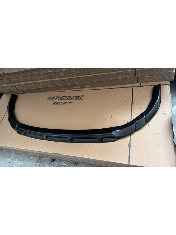 FORD CUSTOM 2025 ÖN TAMPON LİPİ (( PARLAK SİYAH ))