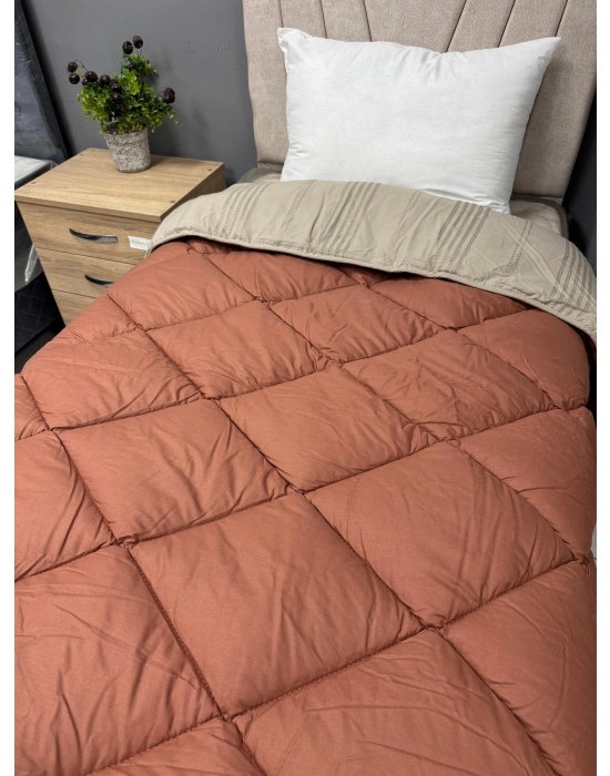 Clasy %100 Pamuk Ranforce Çift kişilik Yorgan Çift Taraflı Arakis V3 Sütlü Kahve-Kiremit Düz Desenli Kapitoneli