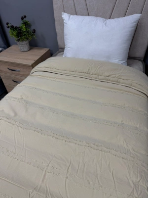 Clasy %100 Pamuk Ranforce Çift kişilik Yorgan Çift Taraflı Avola V1 Krem Düz Desenli Kapitoneli