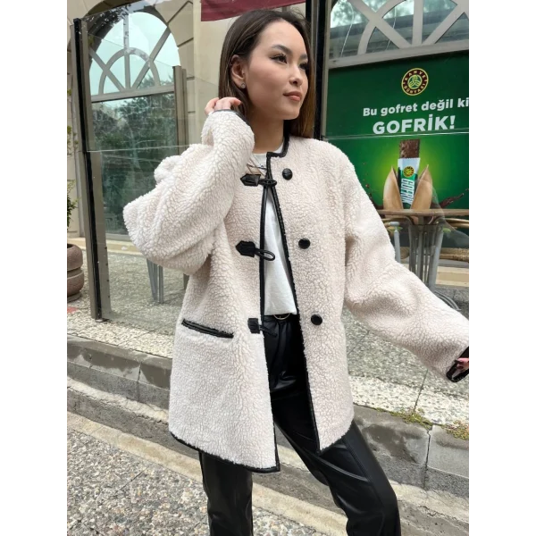 EKRU PELUŞ DÜĞMELİ CEKET