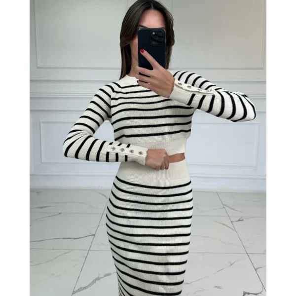 ÇİZGİLİ TRİKO ETEKLİ TAKIM