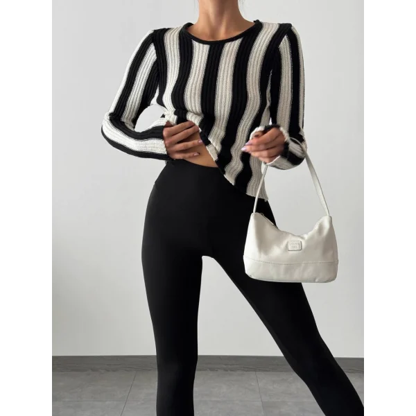 SİYAH BEYAZ ÇİZGİLİ TRİKO BLUZ