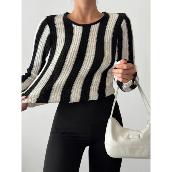 SİYAH BEYAZ ÇİZGİLİ TRİKO BLUZ