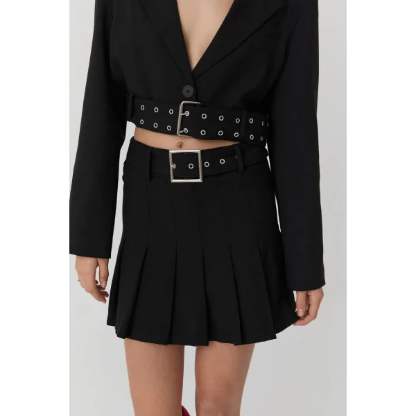 Kemer Detaylı Pileli Mini Etek Siyah