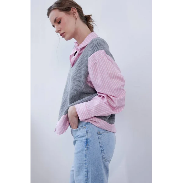 TRİKO GARNİLİ PEMBE ÇİZGİLİ GÖMLEK