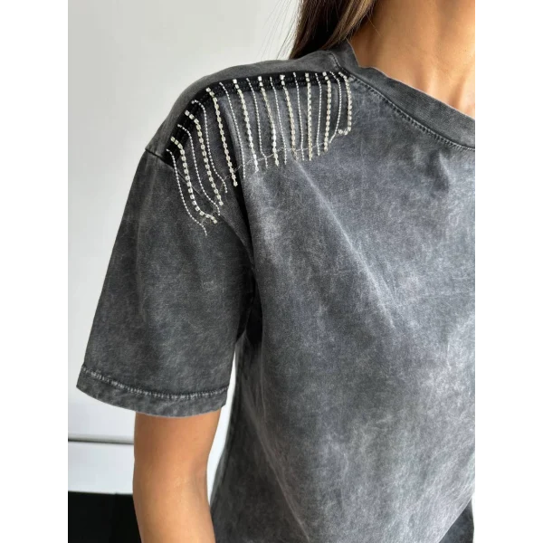 OMUZ TAŞLI ANTRASİT TİŞÖRT