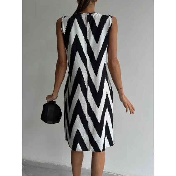 ZİGZAG DESENLİ ÇAN ELBİSE SİYAH BEYAZ