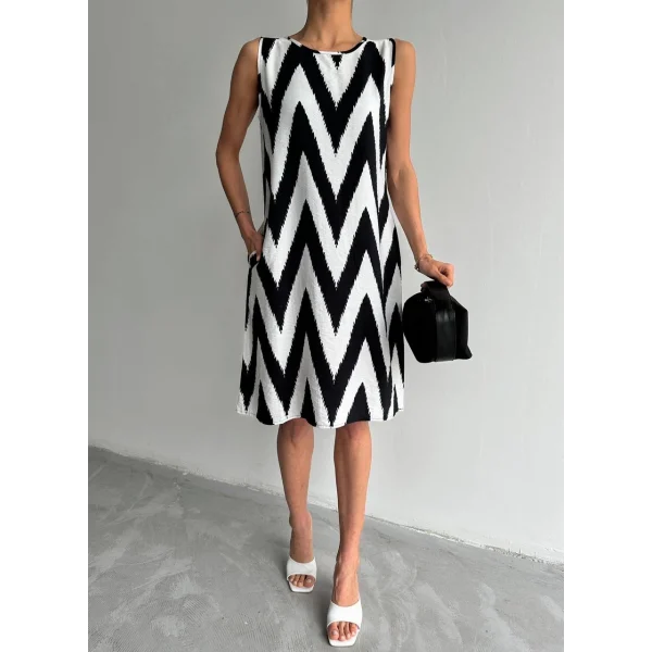ZİGZAG DESENLİ ÇAN ELBİSE SİYAH BEYAZ