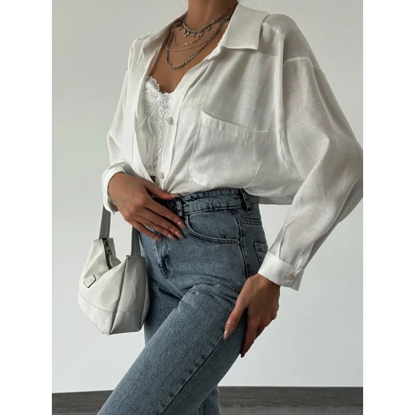 ARKASI PİLELİ SALAŞ BEYAZ GÖMLEK