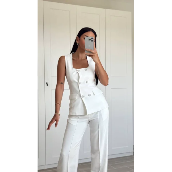 TAŞ DÜĞME BEYAZ YELEK PANTOLON TAKIM