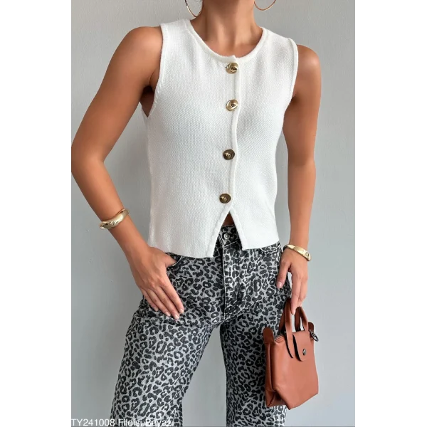 Premium Gold Düğme Beyaz Triko Yelek